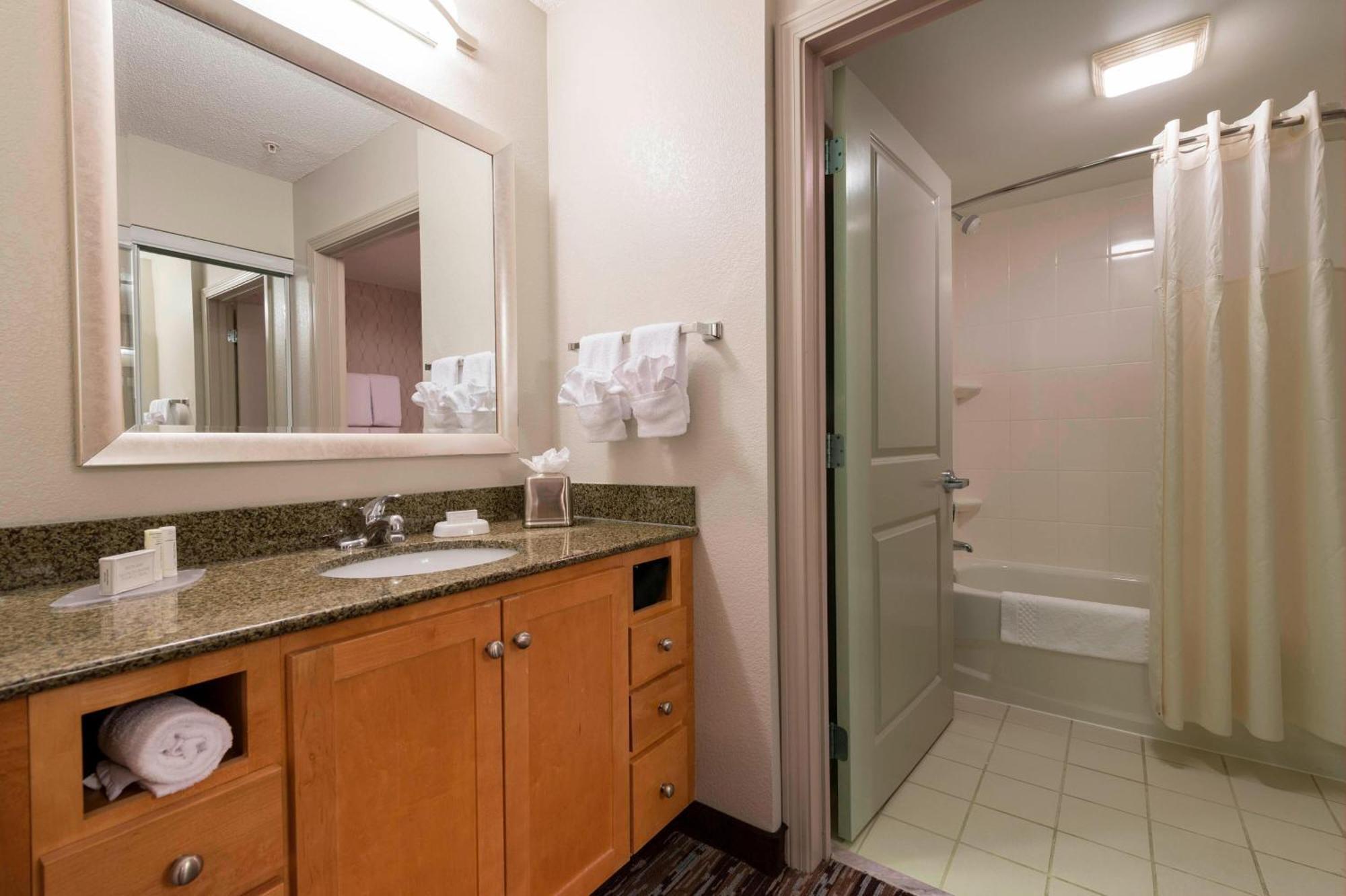 Residence Inn Worcester Esterno foto